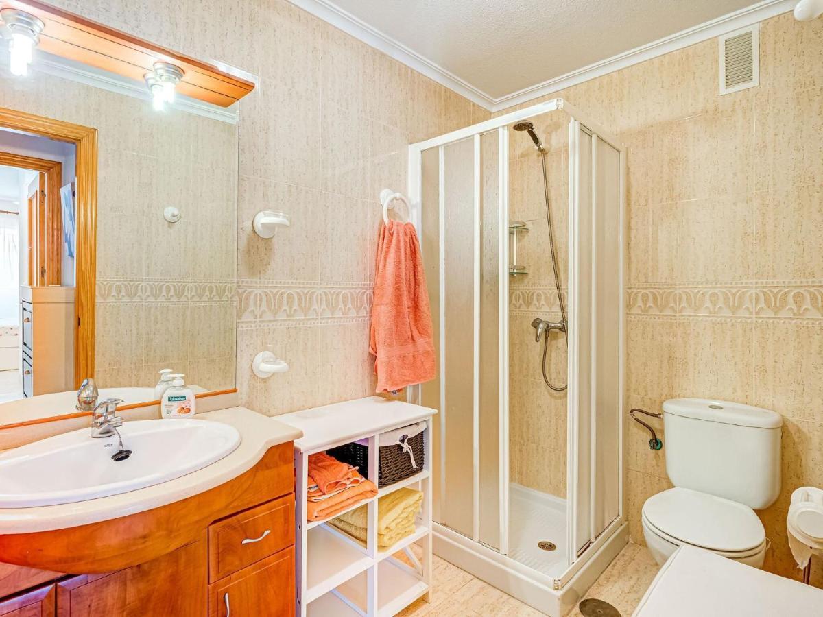Belvilla By Oyo Lovely Bungalow With Swimming Pool Оріуела Екстер'єр фото